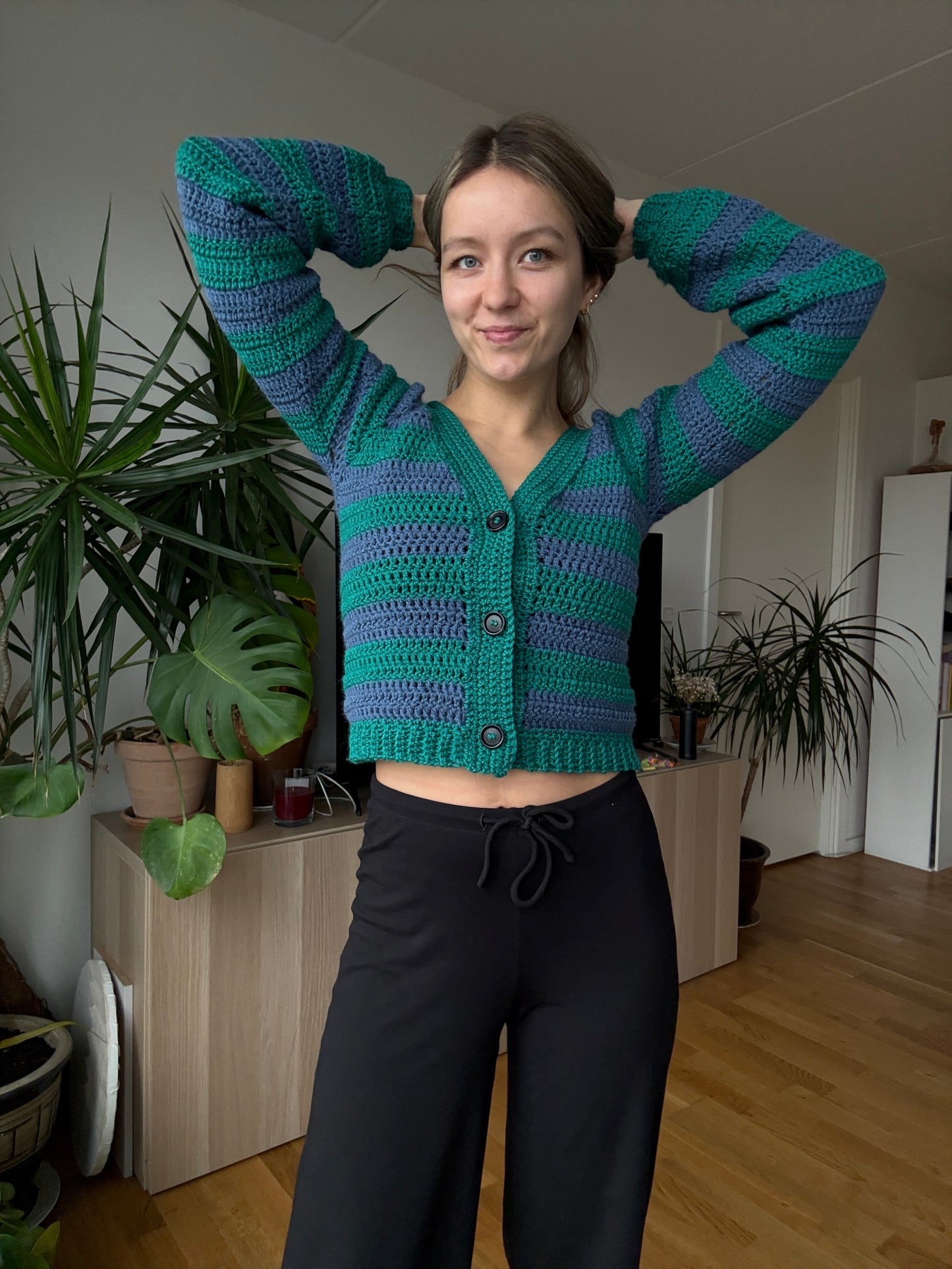 CROCHET RAGLAN CARDIGAN | top-down step-by-step pdf pattern in English