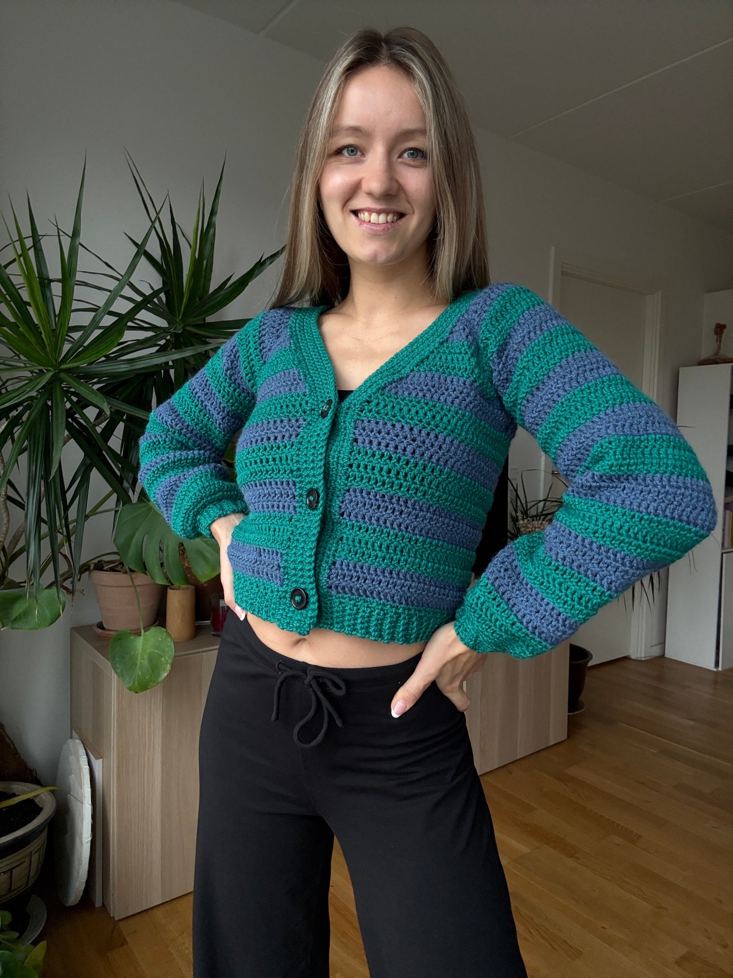 CROCHET RAGLAN CARDIGAN | top-down step-by-step pdf pattern in English