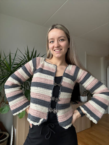 SHIFTED OPENING CROCHET RAGLAN CARDIGAN | pdf pattern in English