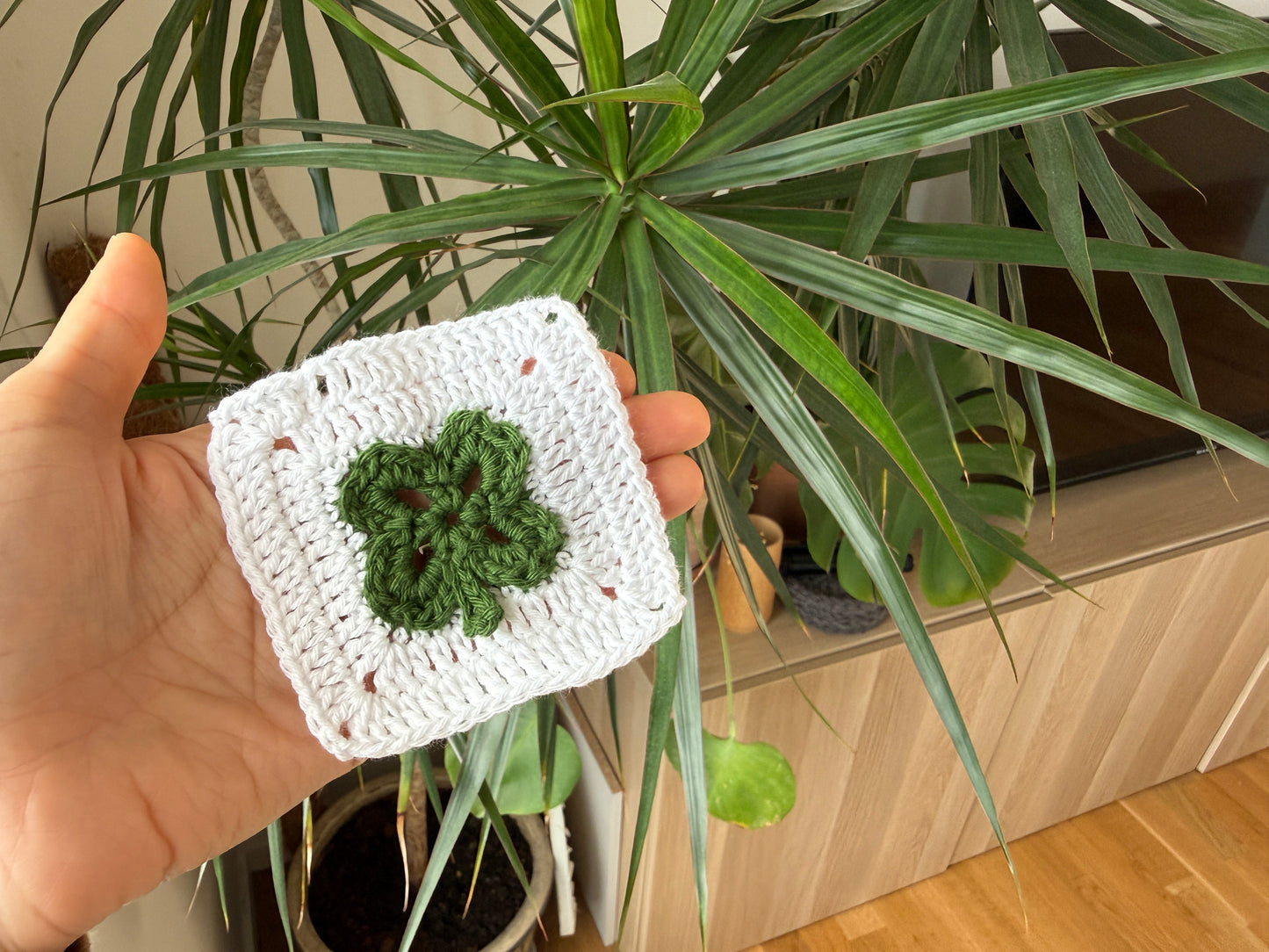 CLOVER GRANNY SQUARE | pdf pattern in English