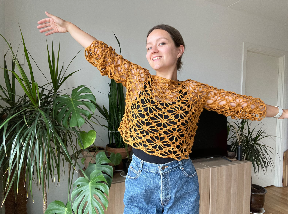 EXTRA LACY FLOWER TOP | pdf pattern in English