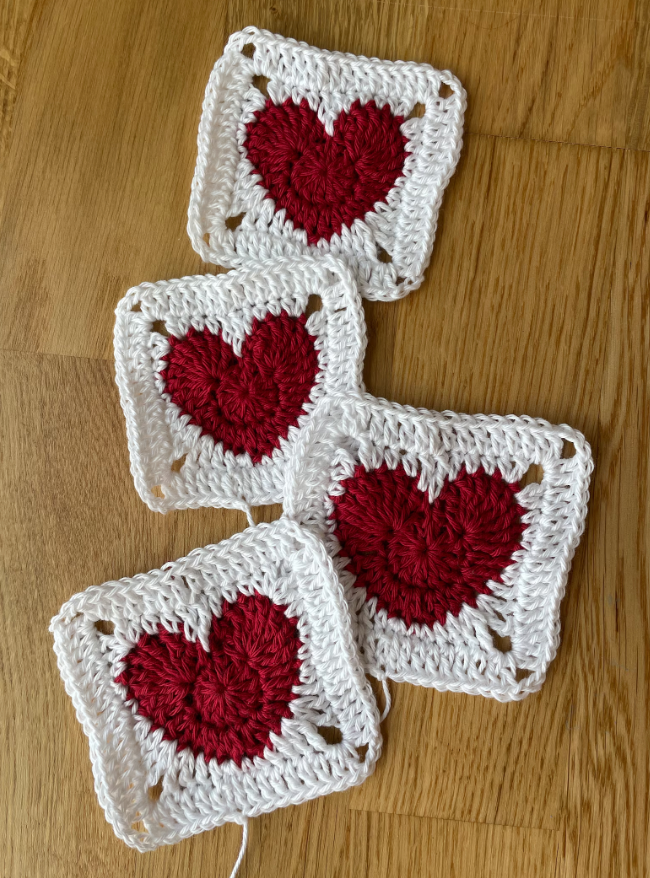 HEART GRANNY SQUARE | pdf pattern in English