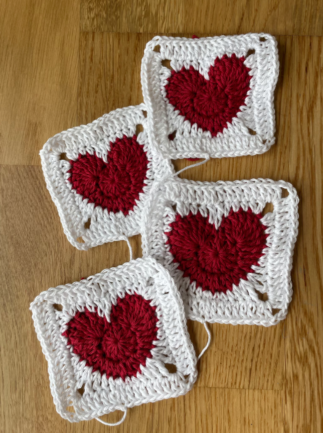 HEART GRANNY SQUARE | pdf pattern in English