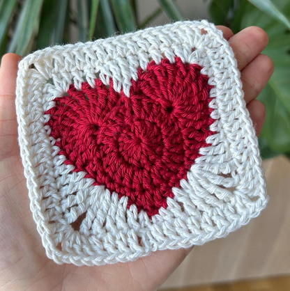 LARGE HEART GRANNY SQUARE | pdf pattern in English
