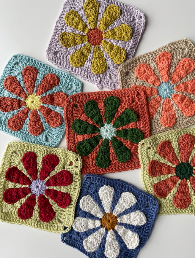 RETRO DAISY GRANNY SQUARE | pdf pattern in English