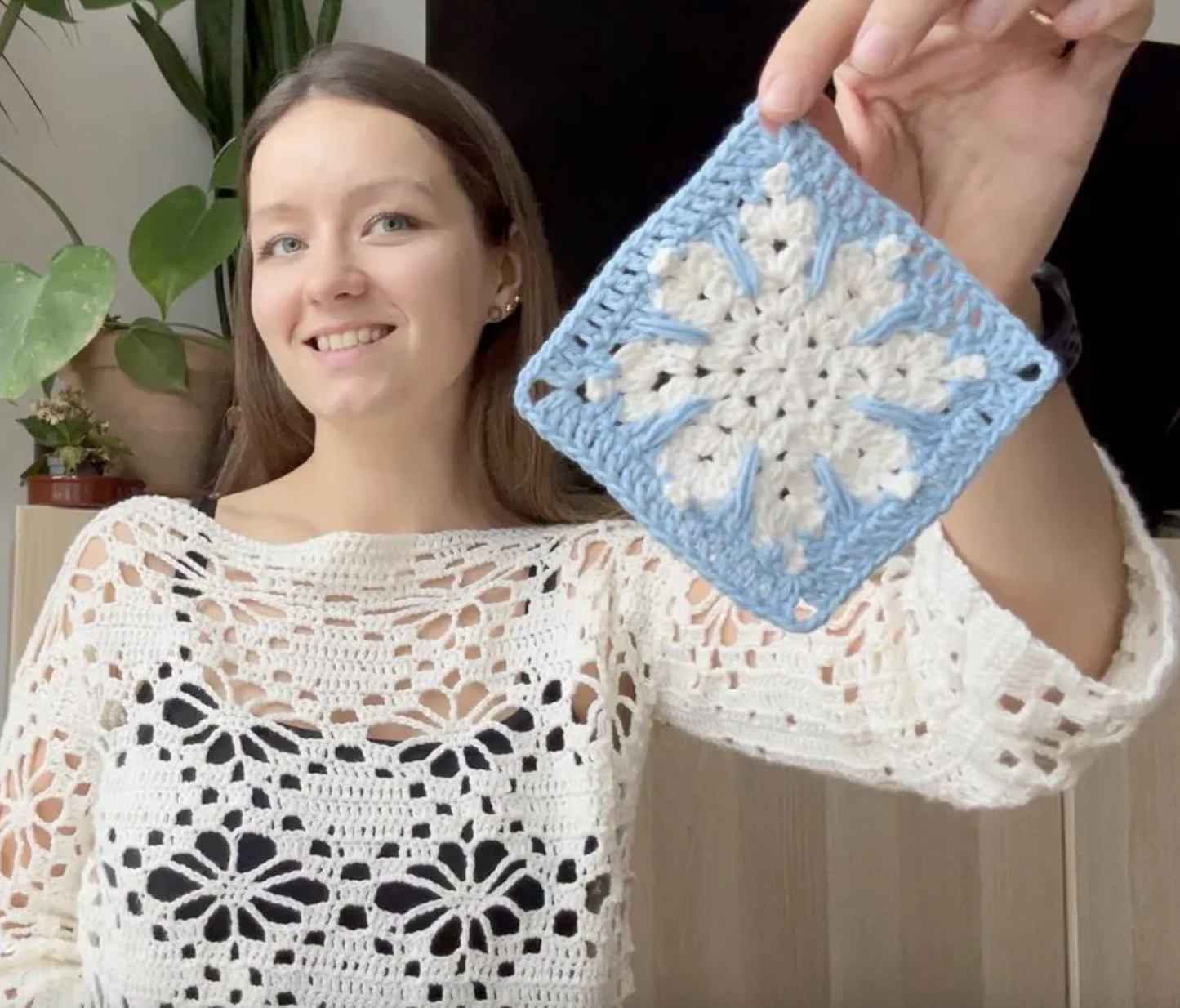 SNOWFLAKE GRANNY SQUARE | pdf pattern in English