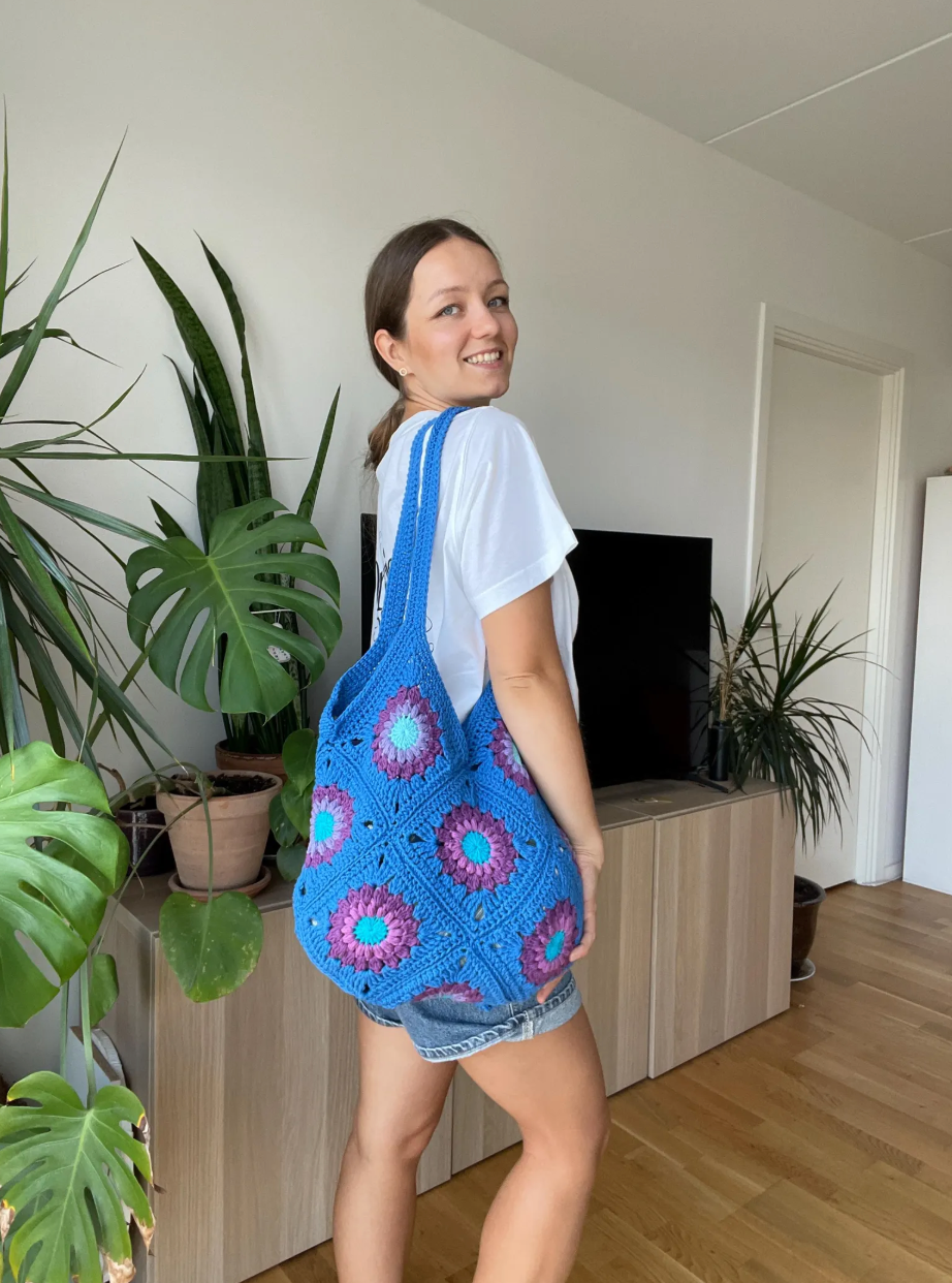 TOTE CROCHET BAG FROM GRANNY SQUARES | pdf pattern in English