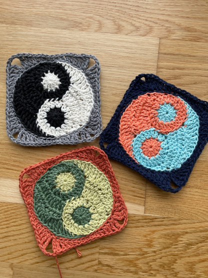 YIN YANG GRANNY SQUARE | pdf pattern in English