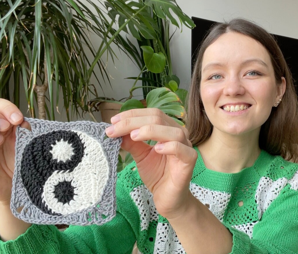 YIN YANG GRANNY SQUARE | pdf pattern in English