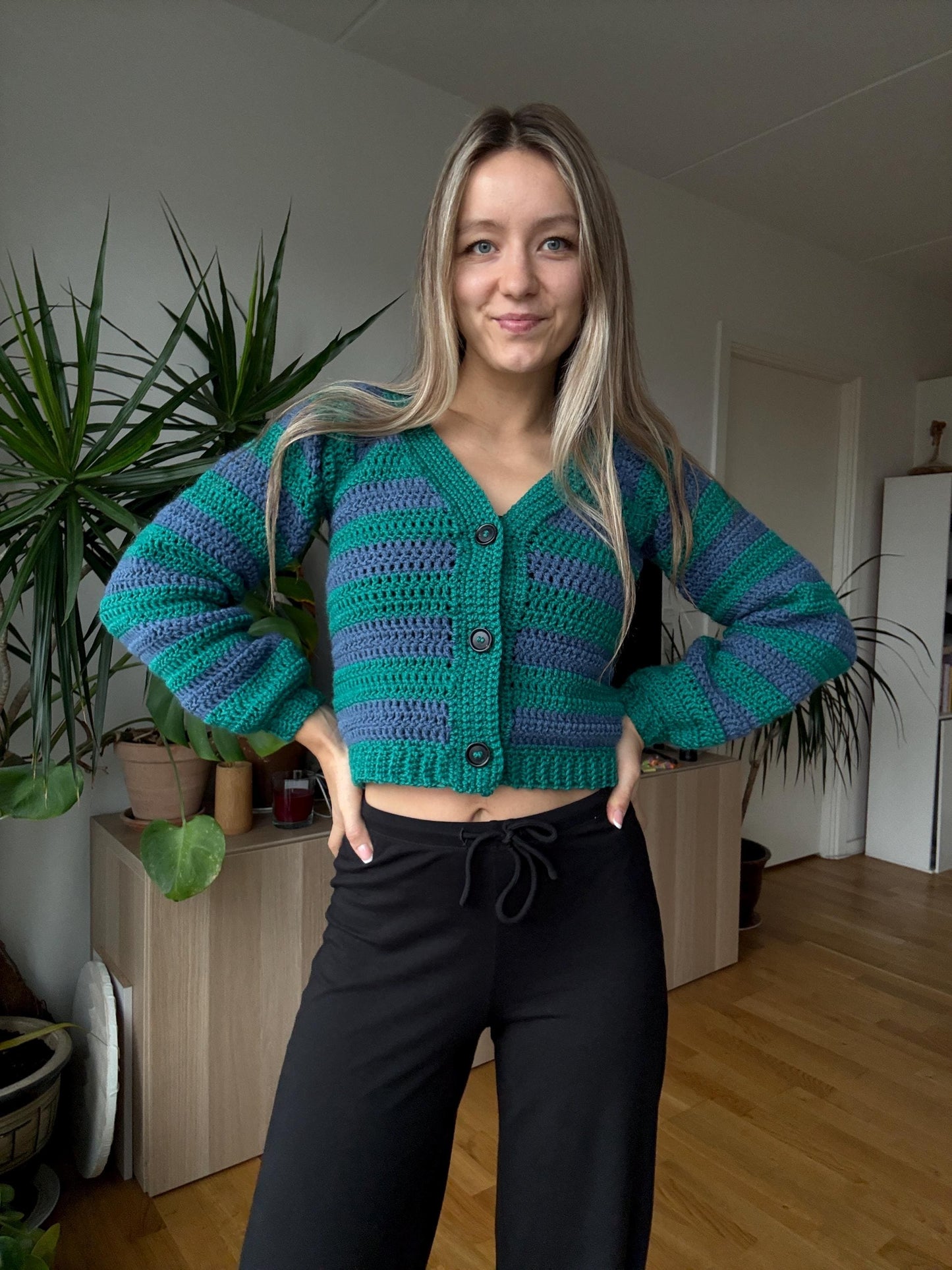 RAGLAN 4-PACK | regular & mesh sweaters, cardigans w/ middle and shifted opening - pdf patterns in English